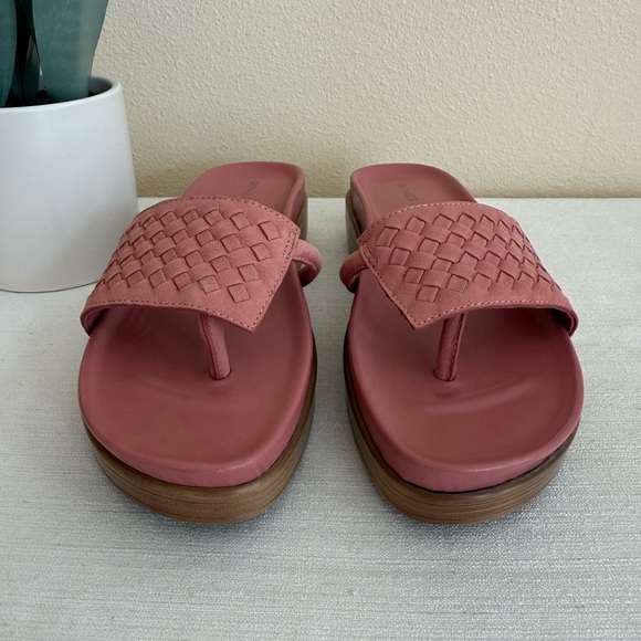 New Donald Pliner Mauve Pink Woven Leather Slide Sandals - Picture 5 of 13